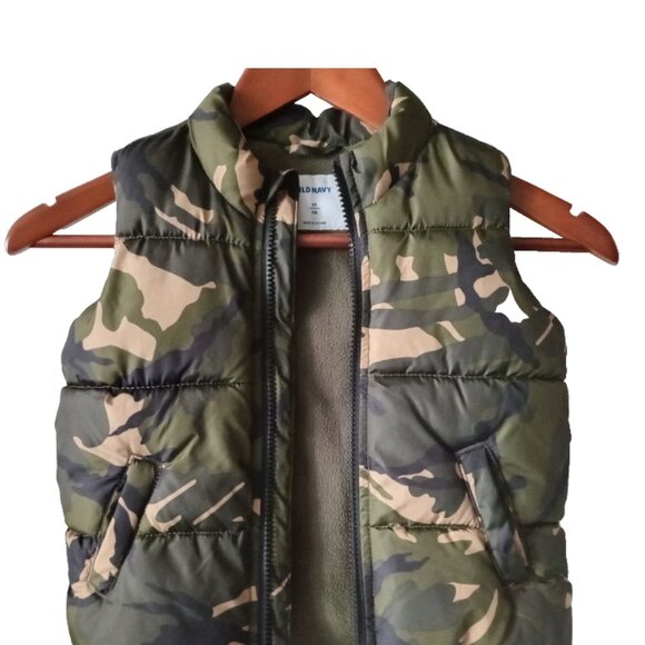 Old Navy Kids Toddlers Puffy Vest Boys Green Camo Insulated Pockets Size 3T - Picture 2 of 7